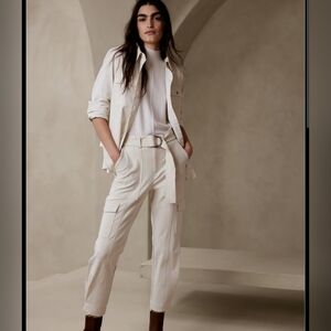 Banana Republic Cream Ankle Cargo Pants